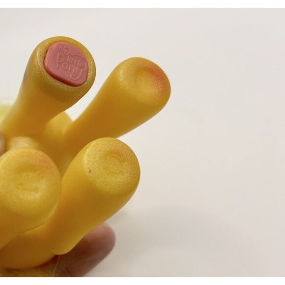 My Little Pony G3 Hasbro 2002 Butterscotch with Yellow Tinsel Hair - Picture 15 of 15